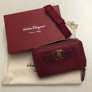 Ferragamo card wallet